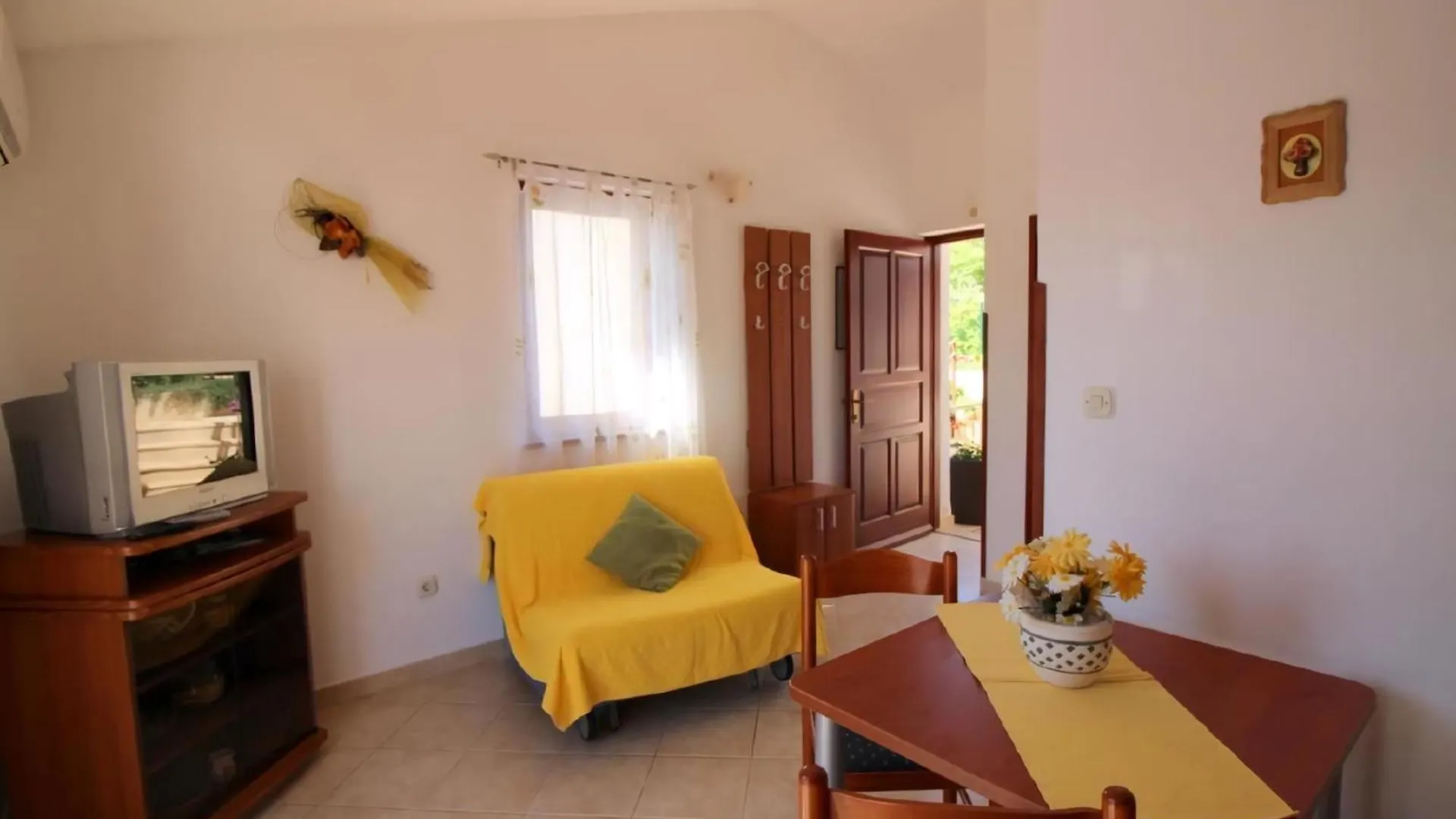 Apartment Ferienwohnung Fuer 2 Personen In Strandnaehe Porec