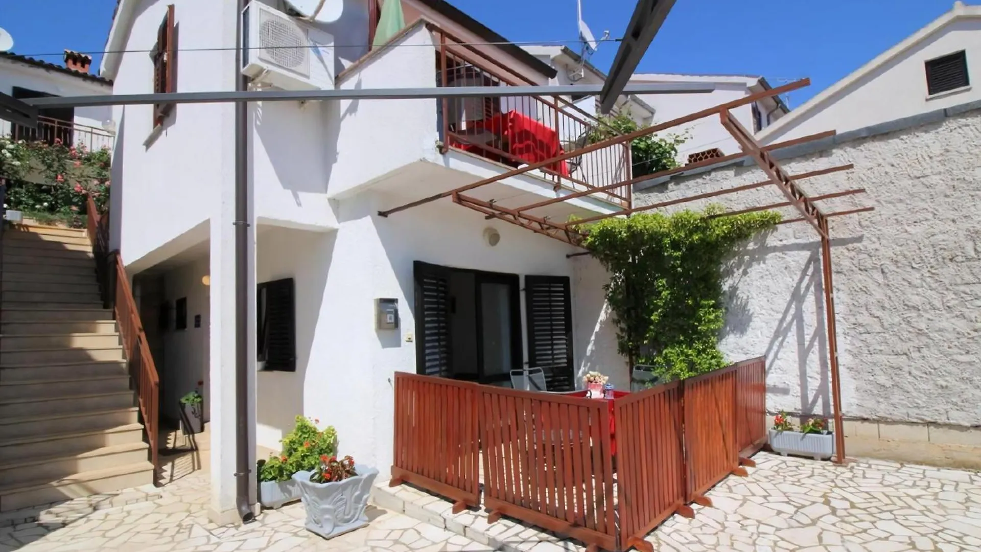 Ferienwohnung Fuer 2 Personen In Strandnaehe Porec Apartment